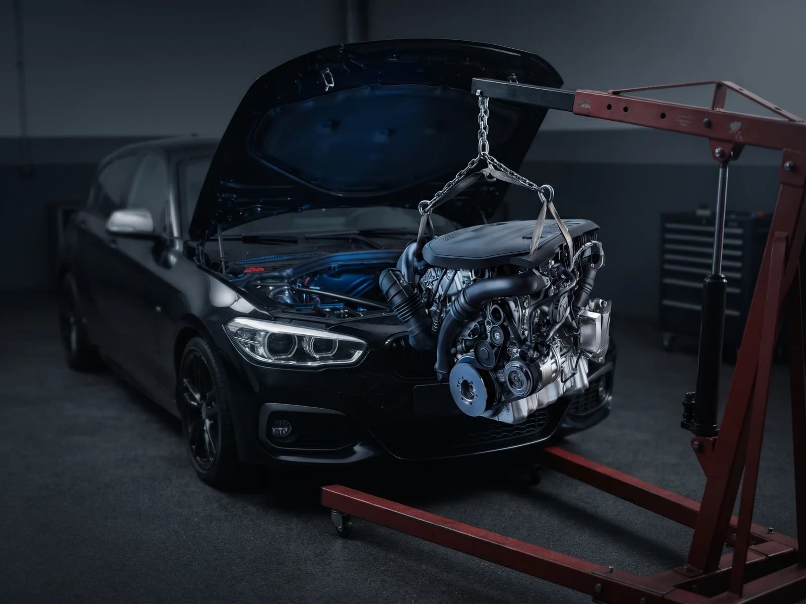 BMW Engine Removal, Refit & Final Testing - BMW Garage workshop